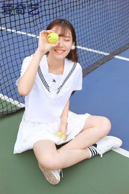 女人张开腿让男人添